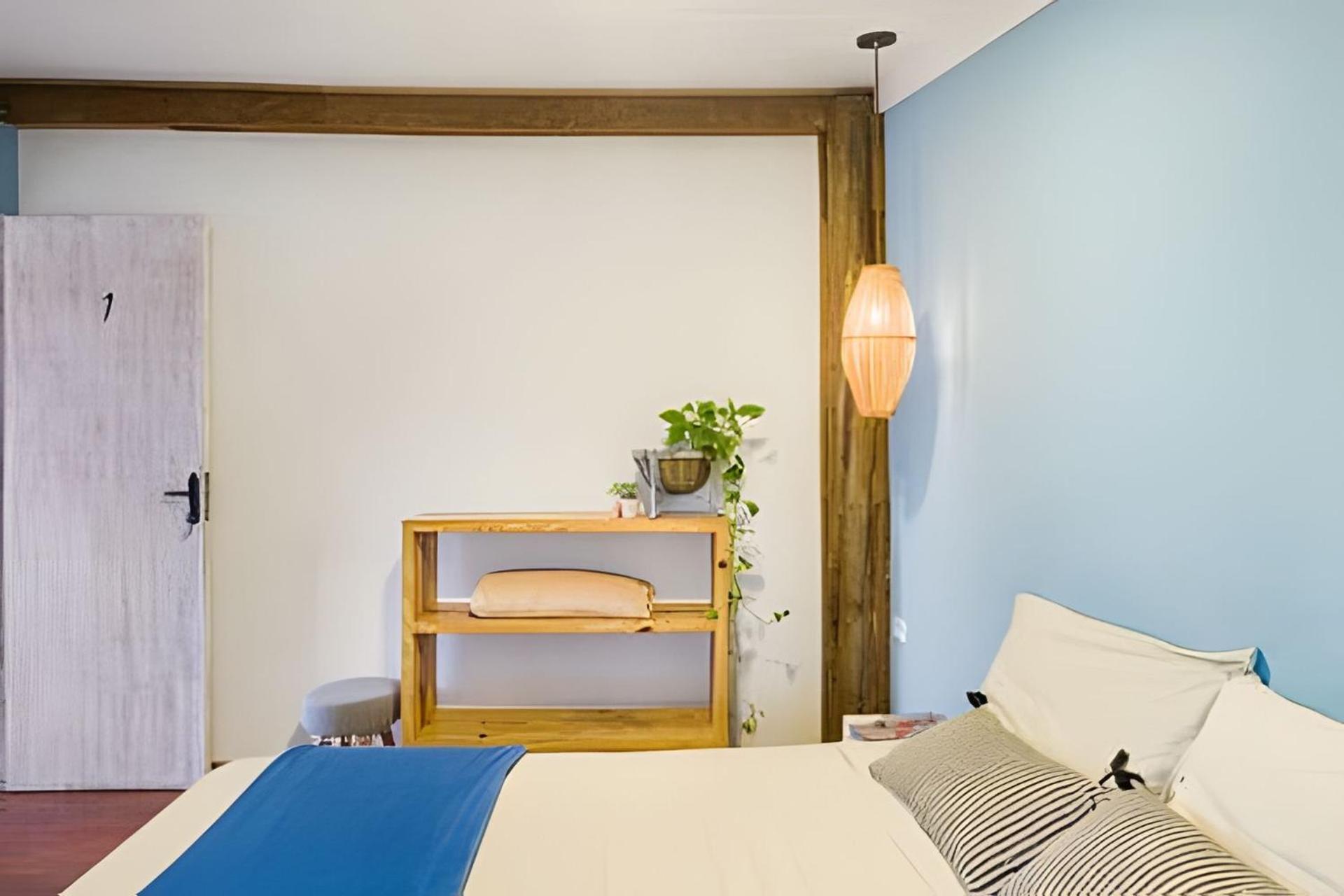 Casa Tupi - Suites No Coracao Do Itagua Em Ubatuba — Photos 1
