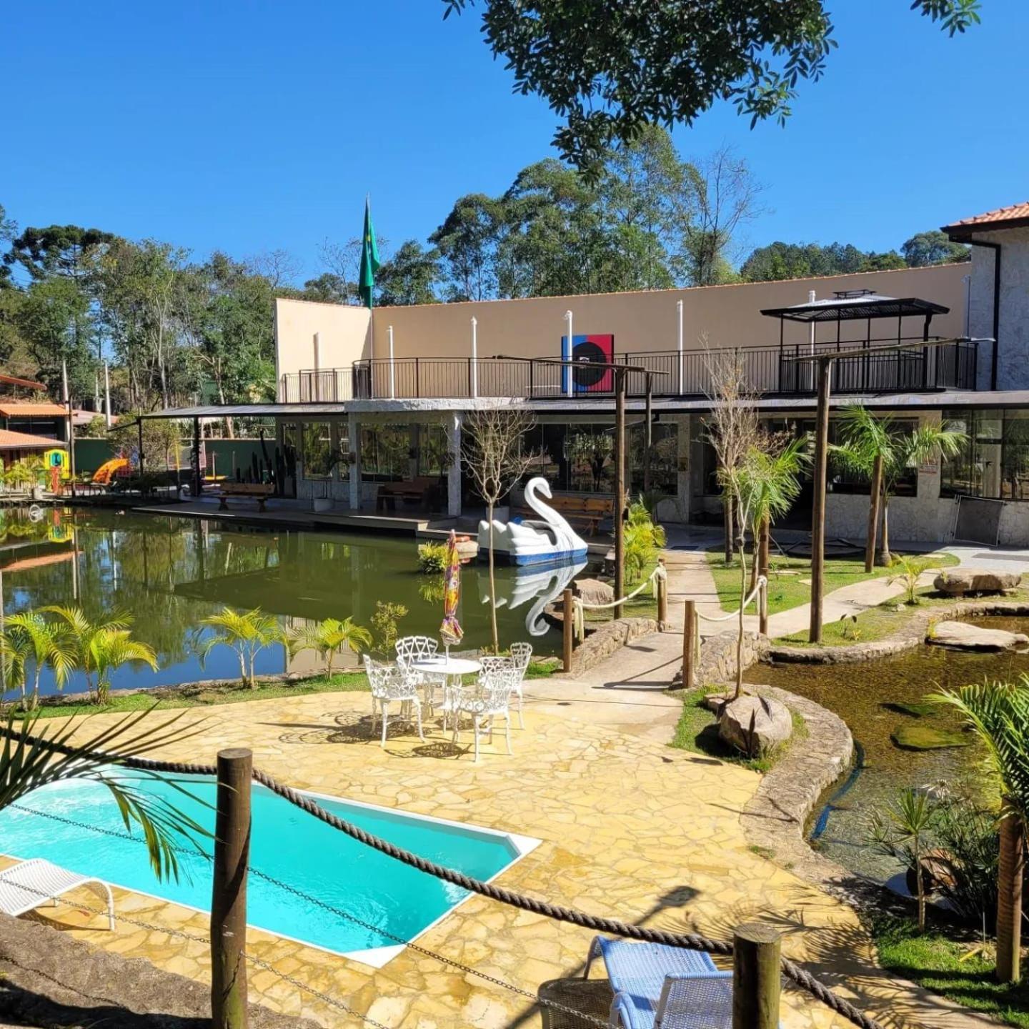 Chacara Lago E Lazer - Sao Roque (Sao Paulo) — Fotos 3