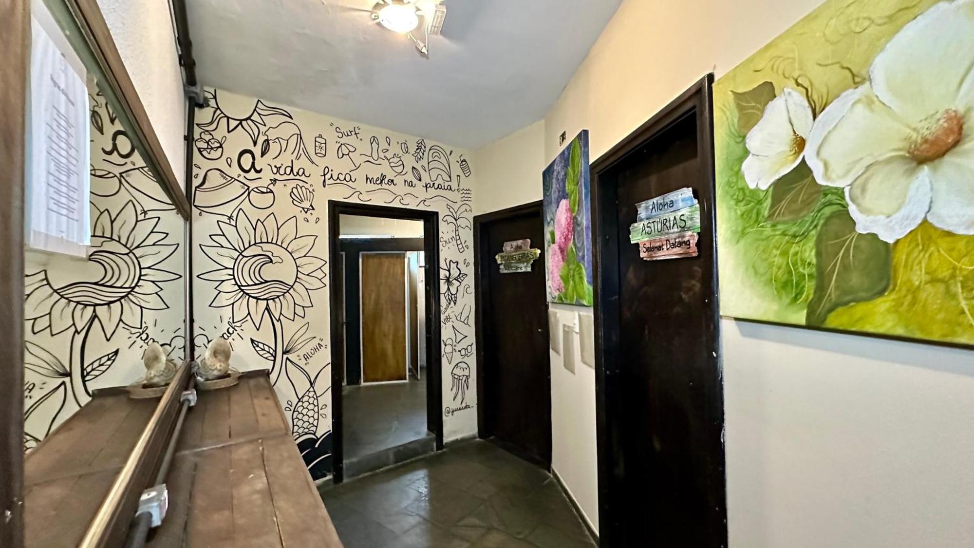 Curvao Surf House Hostel - Guaruja