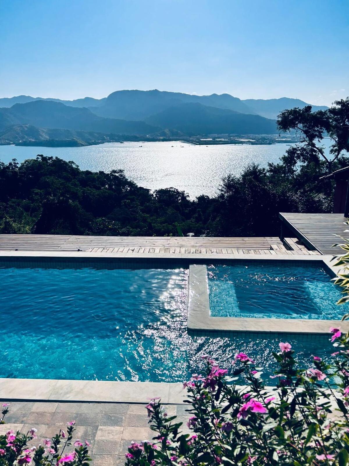 Maravilhosa Casa Com Hidromassagem Villa - Ilhabela