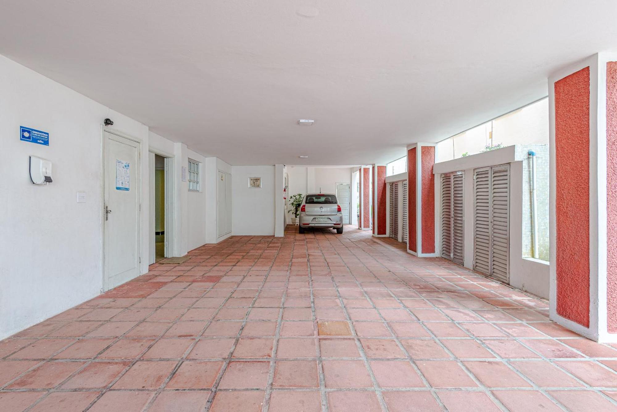 Ape Descolado No Guaruja - Enseada, Guaruja