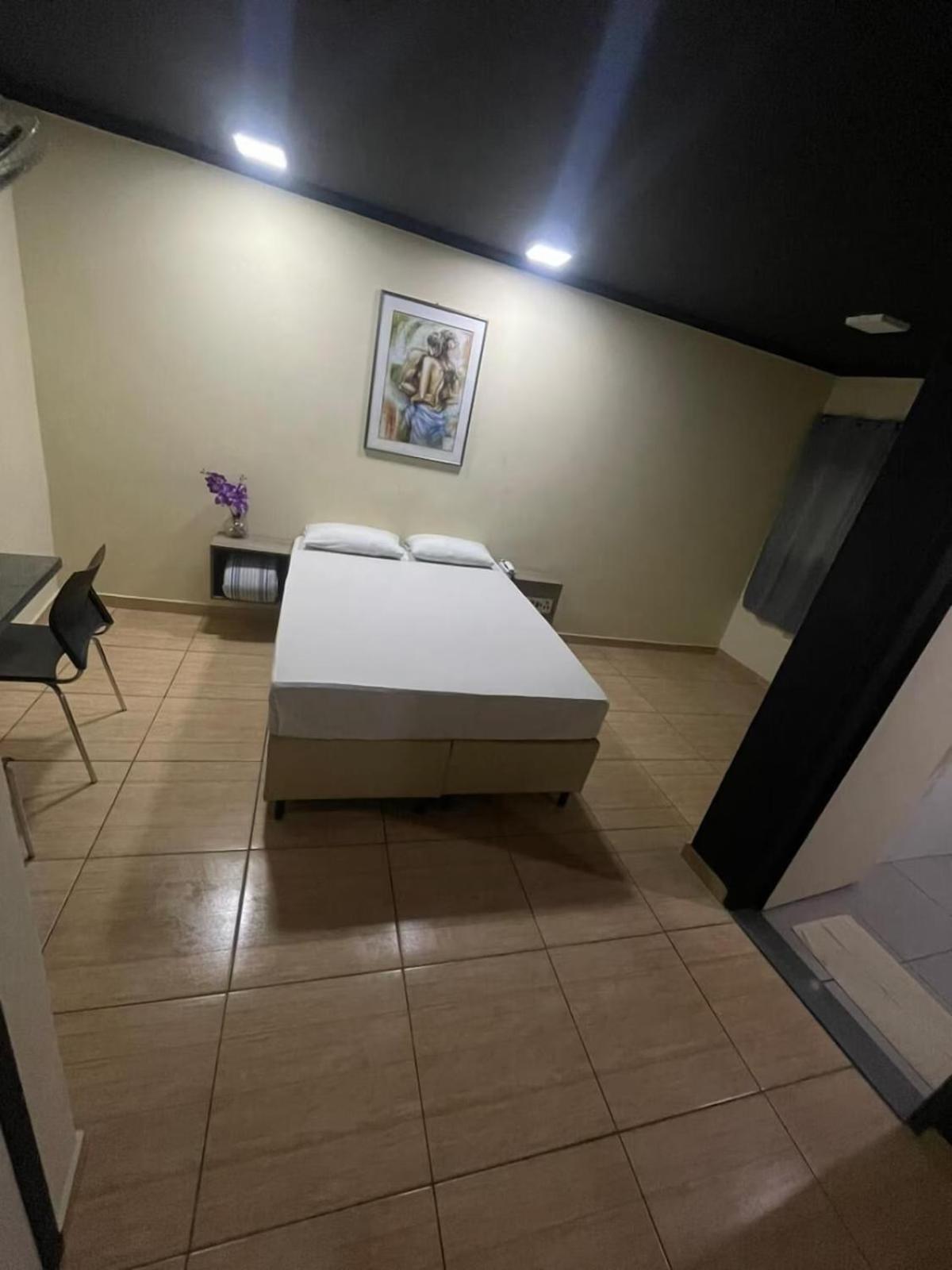 Light Motel - 24 Horas - Guarulhos, Guarulhos