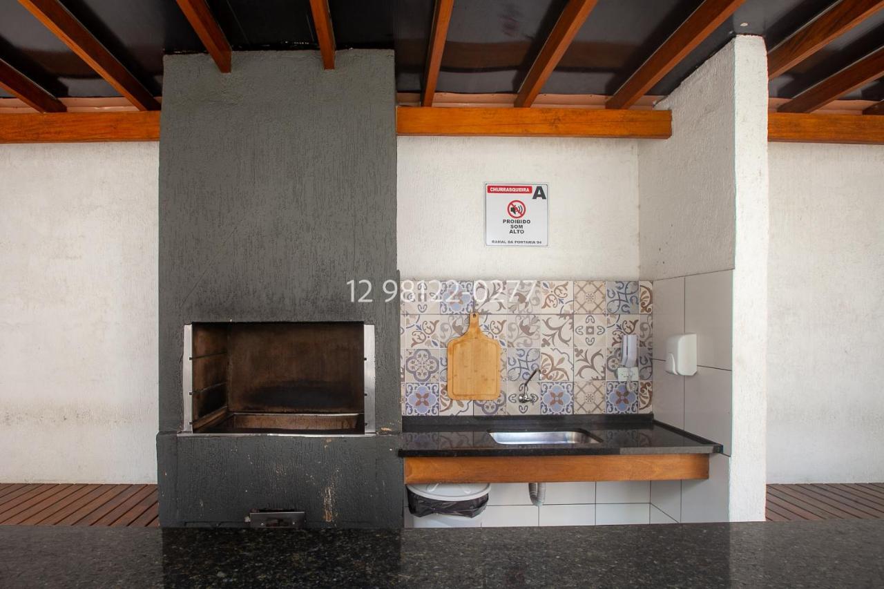 Sun Way Apartamentos Com Piscinas E Churrasqueiras — Photos 3