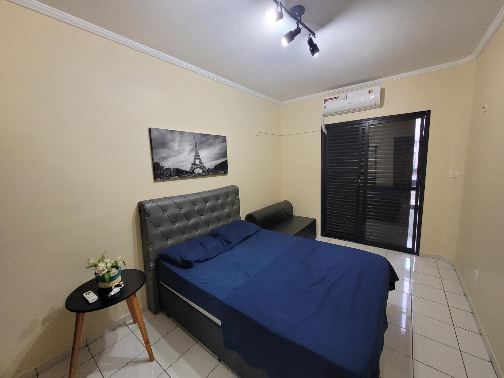 Beachfront Tupi: Ocean View with High-Speed Wi-Fi & Free Parking, Praia Grande