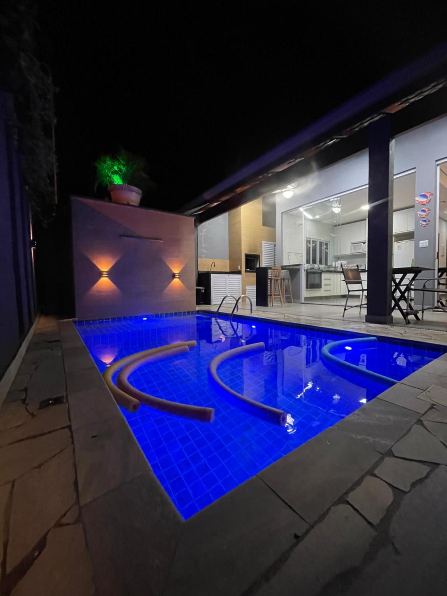 Pousada Riviera & Itaguare Com Piscina Climatizada!