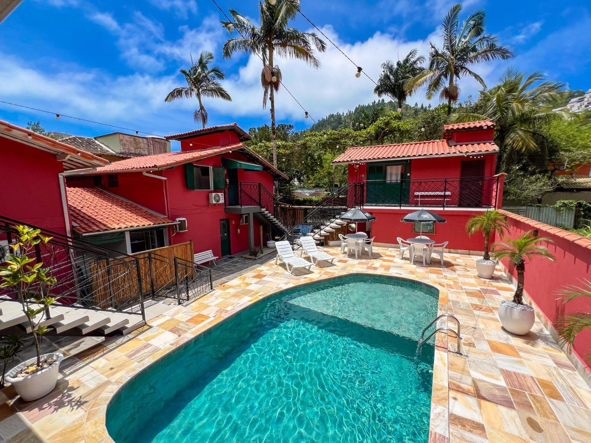 Pousada Promessa Amanay Antigamente Ubatuba Guest House, Ubatuba