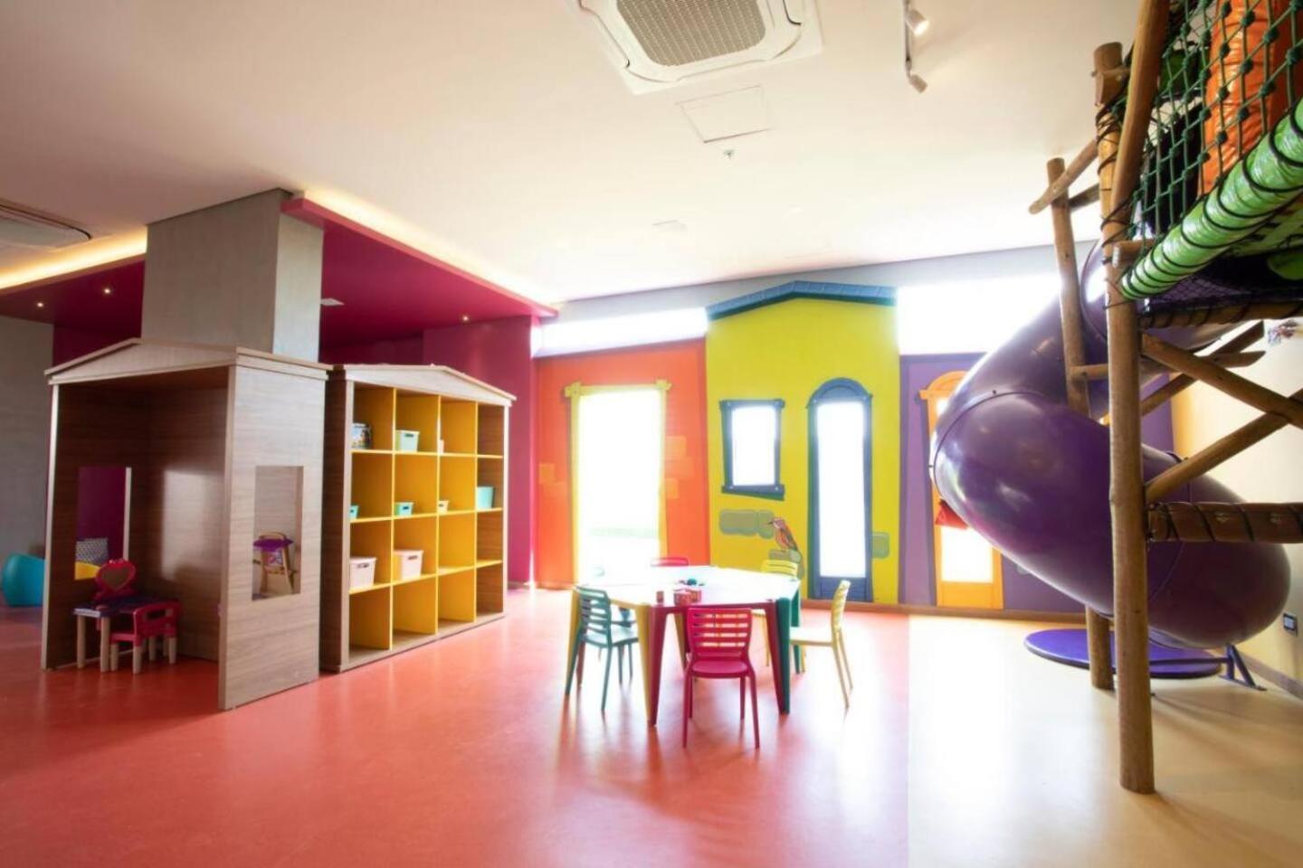 Hot Beach Suites - Olimpia — Fotos 1