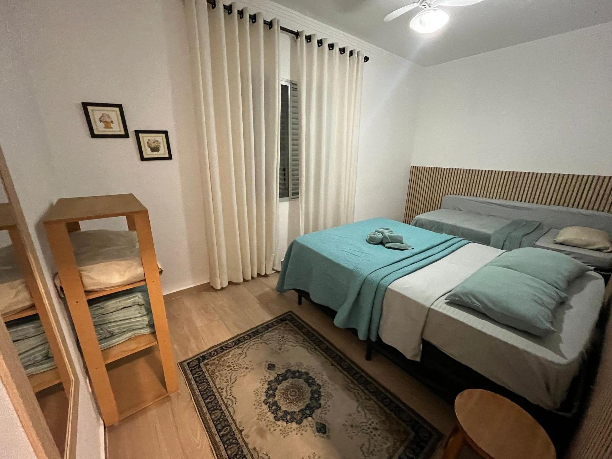 Canto do Forte: Beachside Apartment with Live Music Scene — Fotos 3