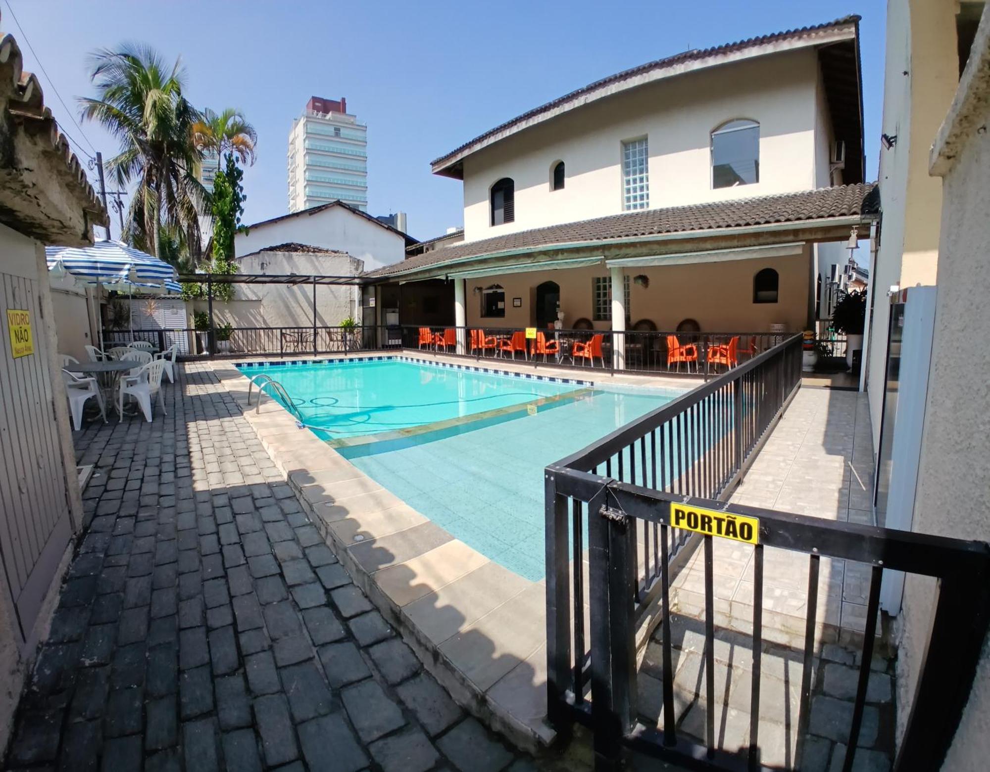 Pousada Parque Suites - Estacionamento E Piscina Na Enseada, Guaruja