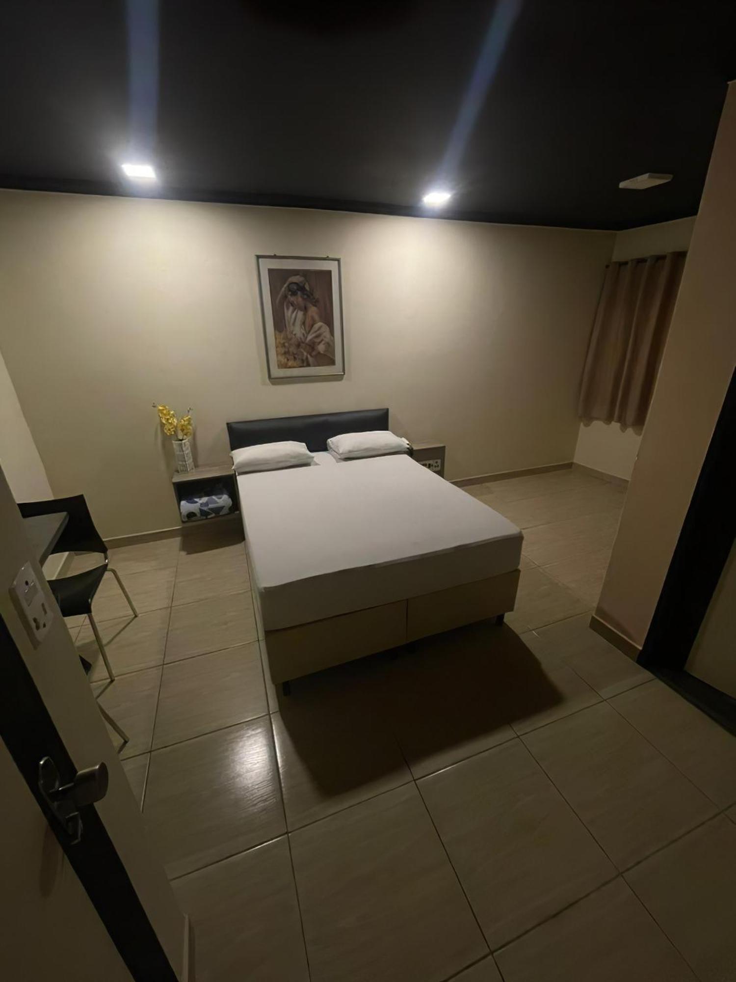 Light Motel - 24 Horas - Guarulhos — Photos 3