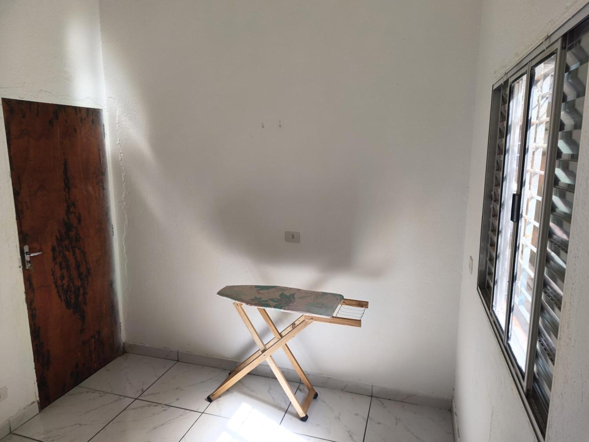 Kit Flat Aconchegante: Beachside Retreat in Asturias-Guarujá — Photos 3