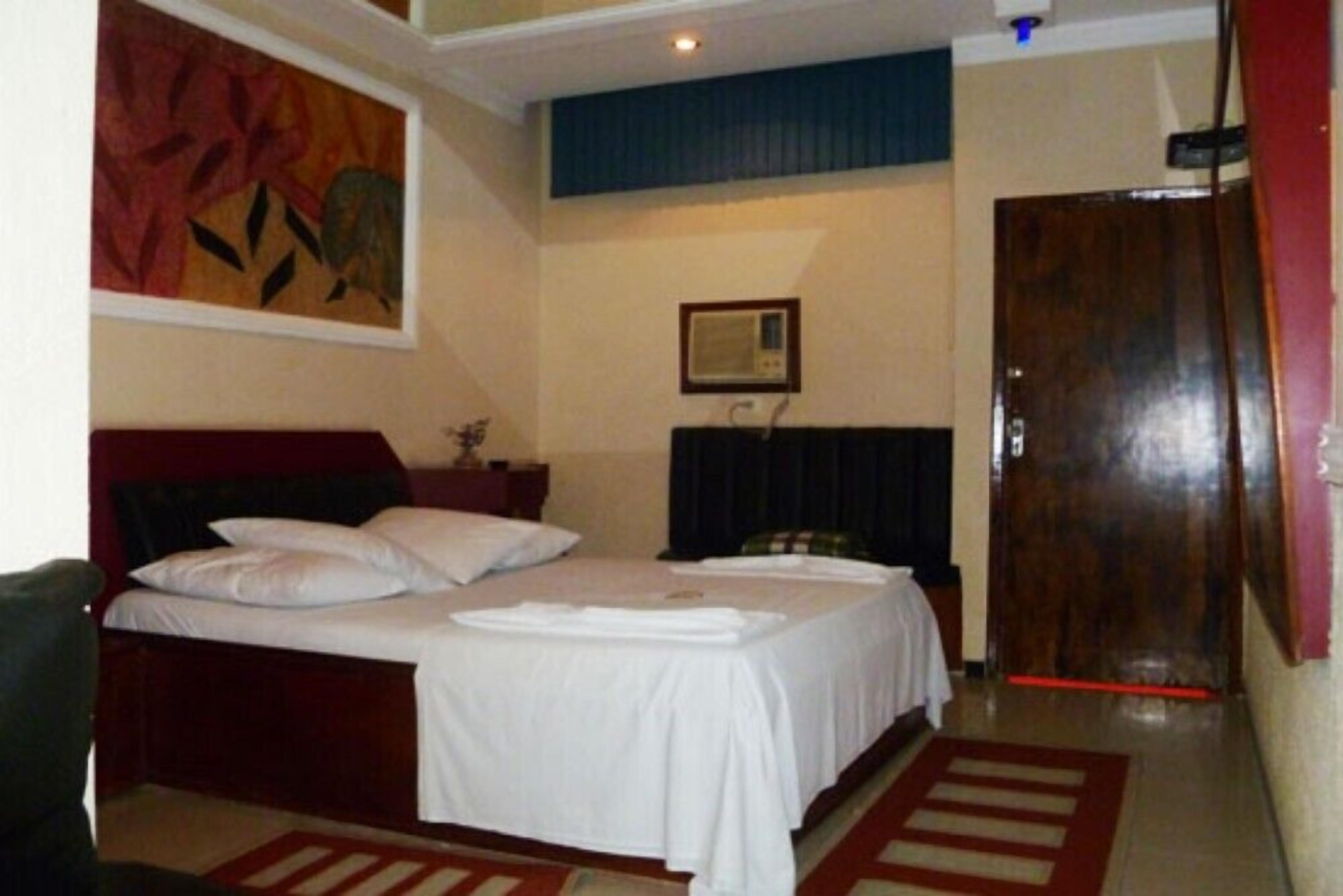 Dinys Motel (Adults Only) - Praia Grande (Santos) — Fotos 2