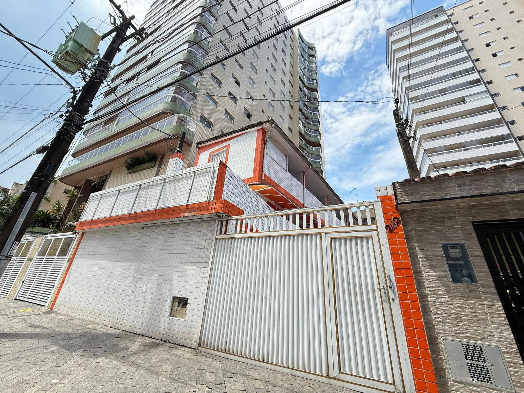 Suite Privativa Com Wi-Fi 2 Min Da Praia Aviacao — Fotos 1