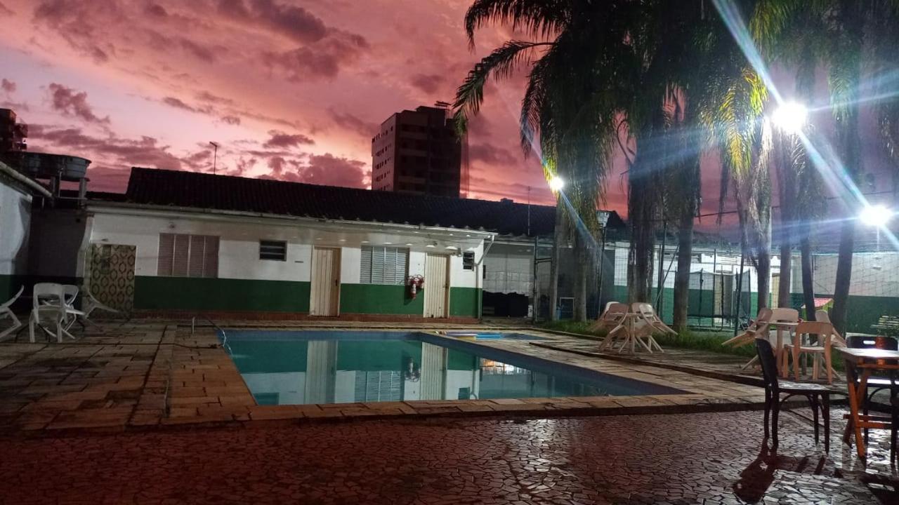 Pousada Praia Grande - Rua Ernesto Vergara ,511 - Praia Grande (Santos)