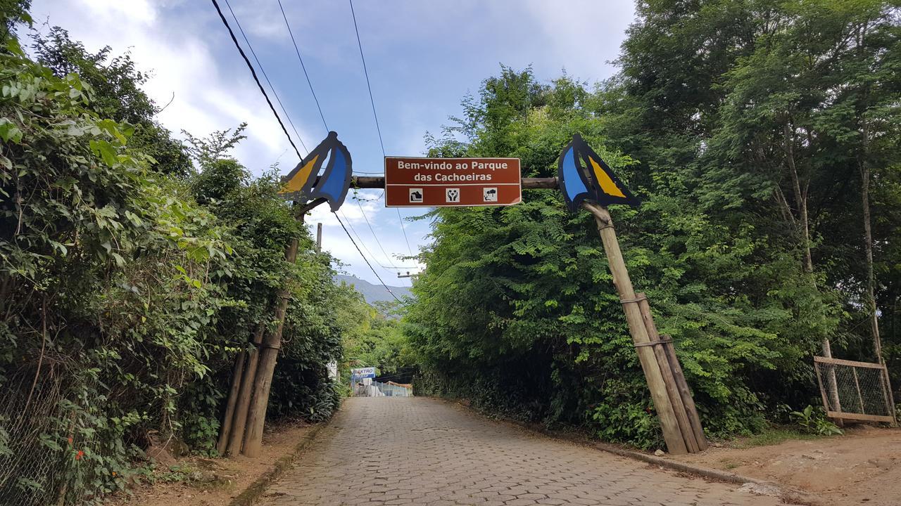 Casa Dos Oliveiras Hostel Ilhabela, Ilhabela