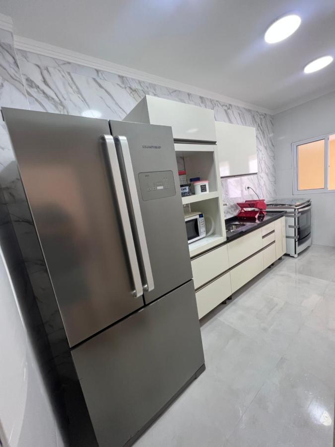 Apartamentoguaruja A Menos De 100 Metros Da Praia — Photos 2