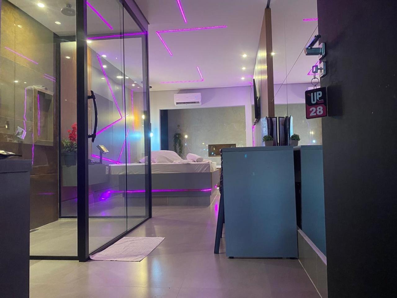 Up Motel — Photos 2