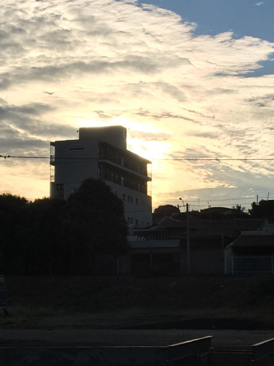 Flor Que Ri - Flats Mobiliados Na Melhor Localizacao — Fotos 2