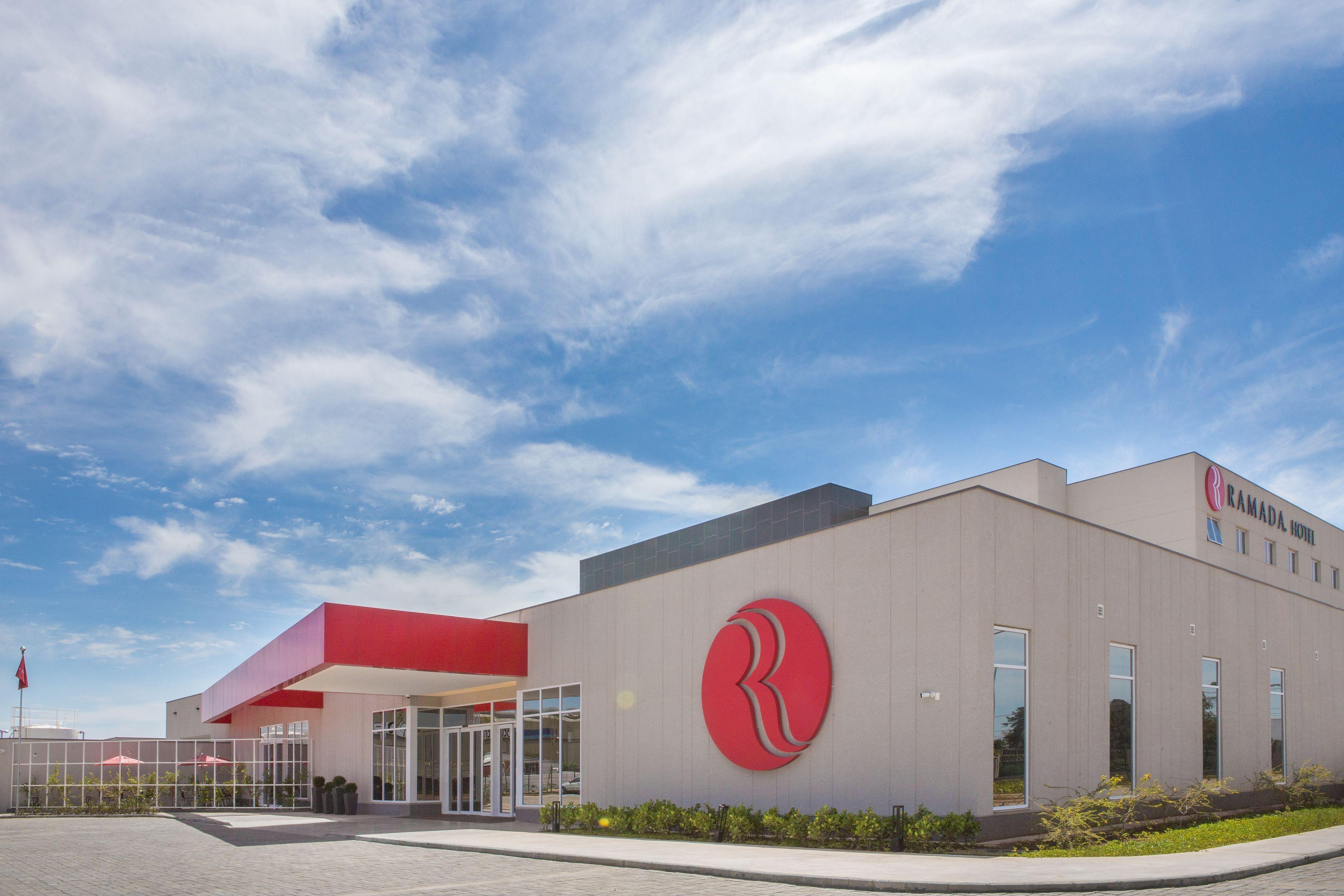 Ramada By Wyndham Campinas Viracopos — Fotos 3
