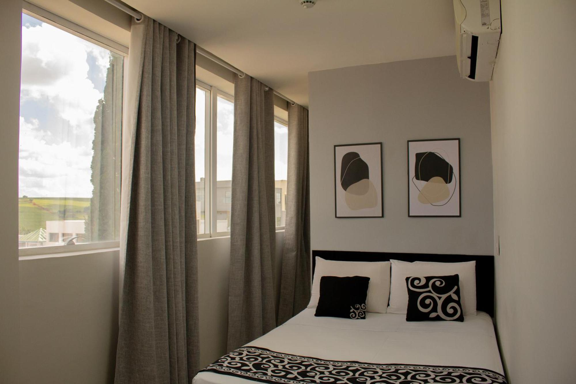 Compacto Hotel — Photos 3