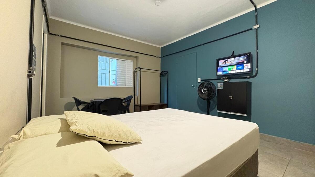 Suite 04 - Hospedagem Guaruja, Guaruja