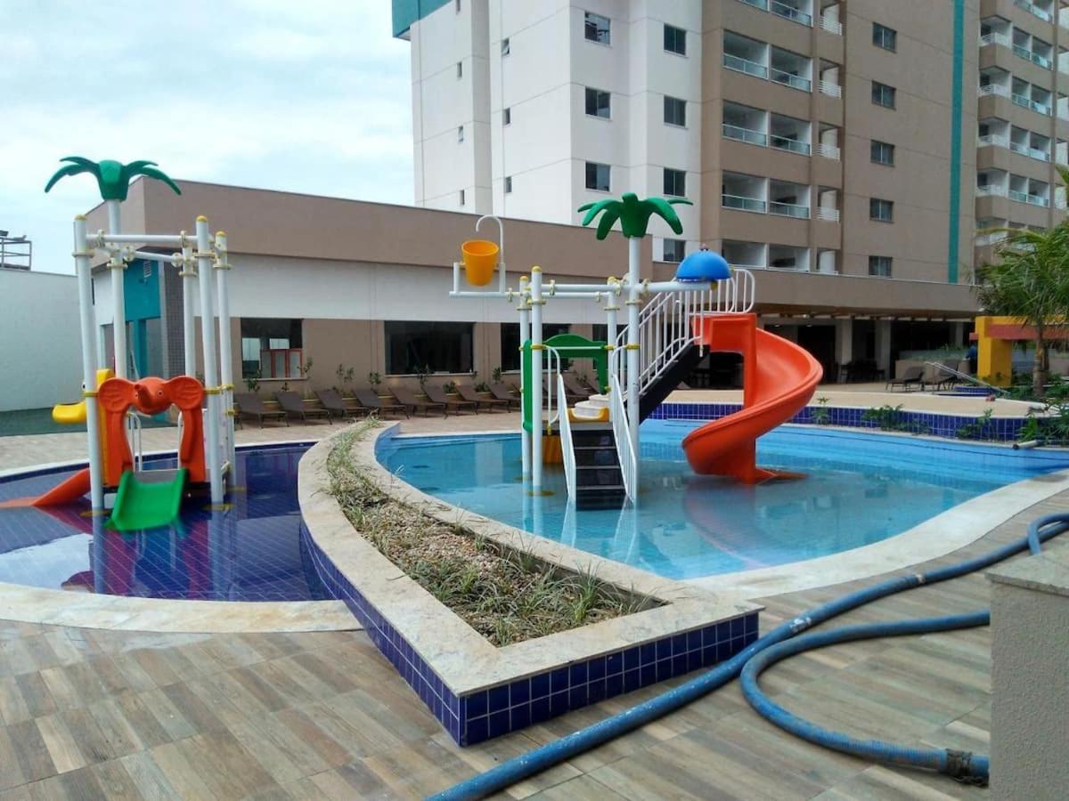 Olimpia Park Resort - Em Frente A Portaria Do Thermas Dos Laranjais — Photos 1