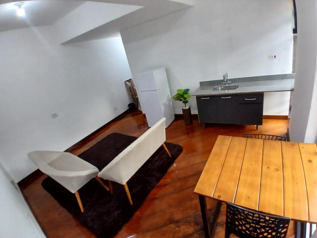 Flat Mobiliado, Aconchegante No Coracao Do Jardim Chapadao - Campinas Aparthotel - Campinas (Sao Paulo) — Photos 3