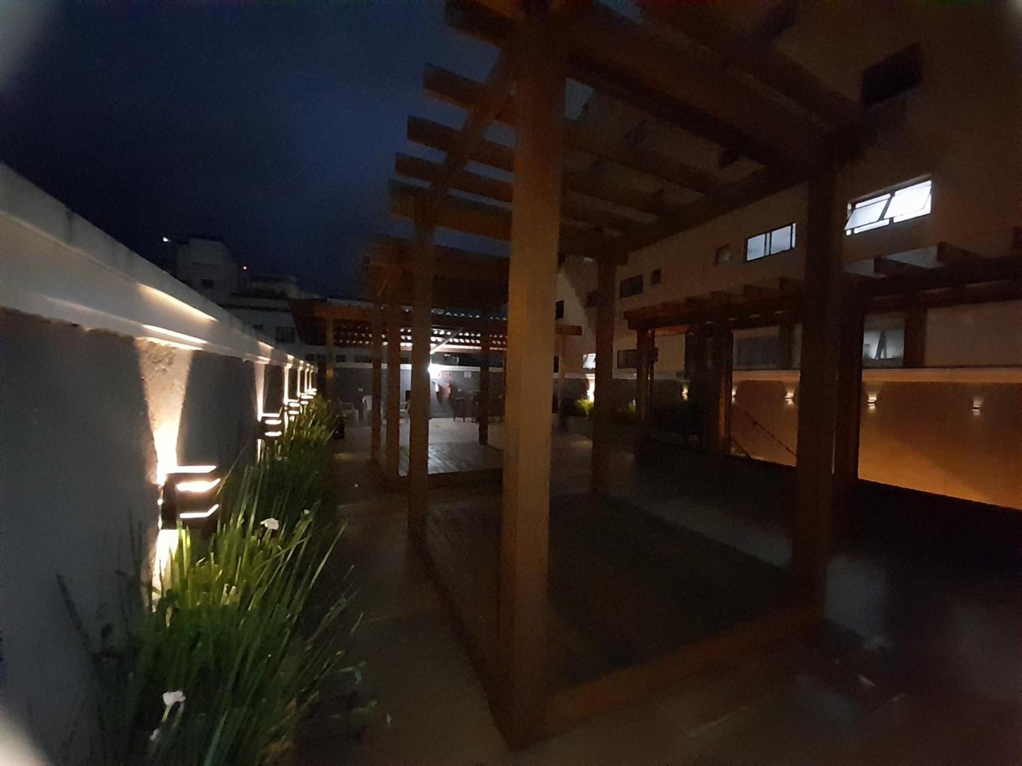 Marmeu Tombo Com Hidro Aquecida Privativa, Guaruja