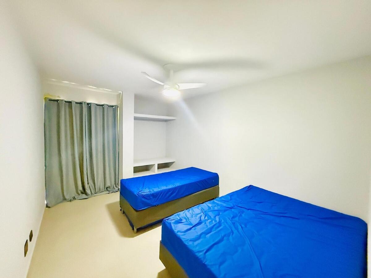 Casa Com 3 Quartos E Lazer De Clube No Condominio Terras De Sao Jose Guaruja Na Praia Da Enseada Para Alugar Por Temporada — Fotos 1