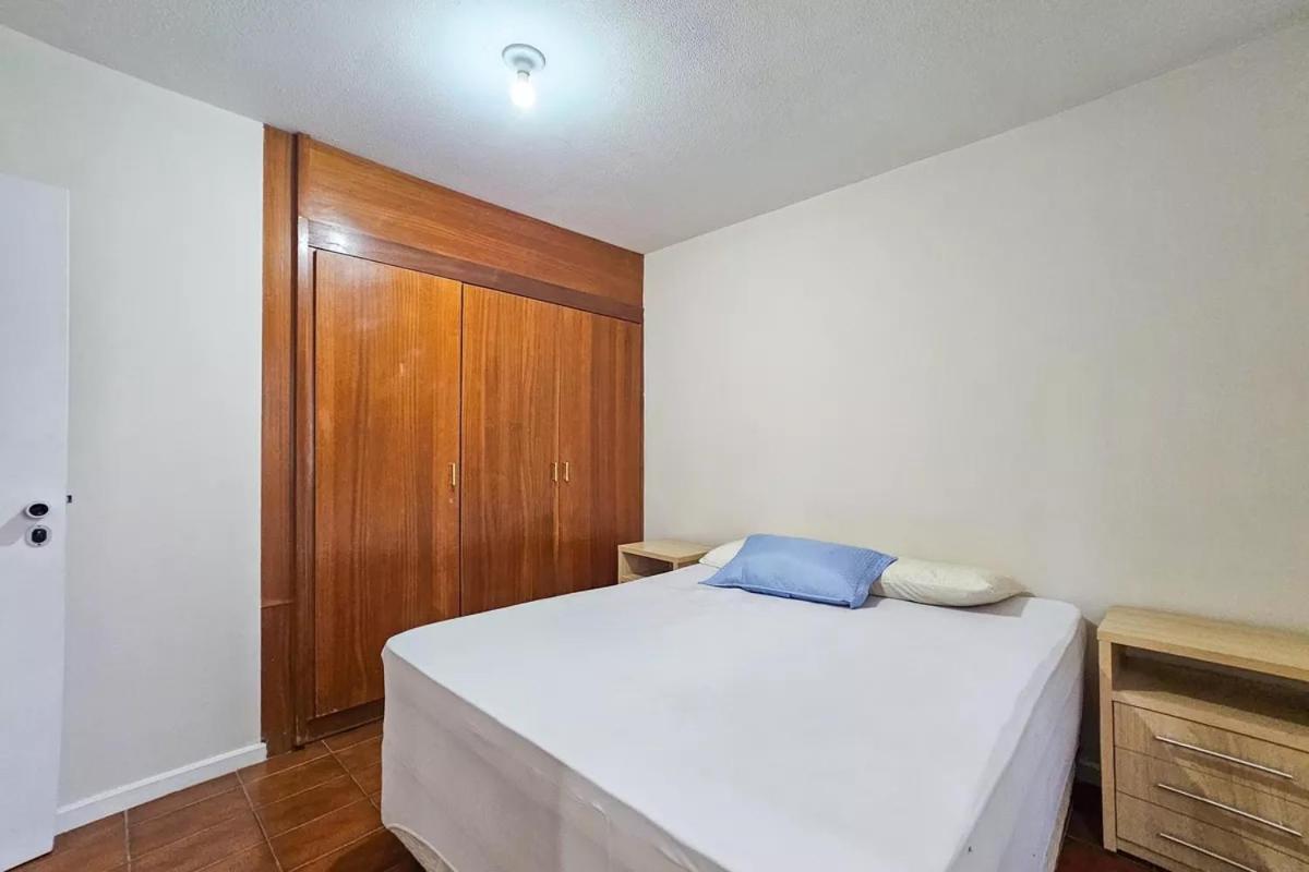 Pitangueiras Com Cadeira E Guarda-Sol Exclusivo, Limpeza Diaria, Piscina Climatizada E Wi-Fi — Fotos 1