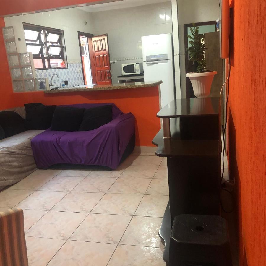 Pe Na Areia Pg 50 Metros Do Mar Villa - Praia Grande (Santos) — Photos 3