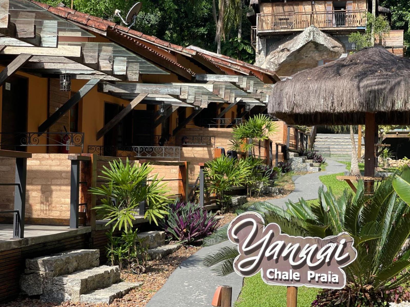 Yannai Chale Praia