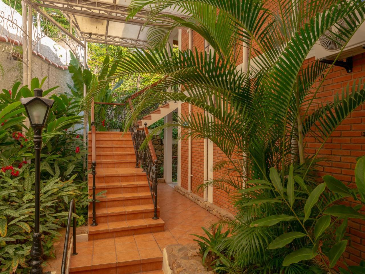 Hotel Guanumbis - Ilhabela — Fotos 1