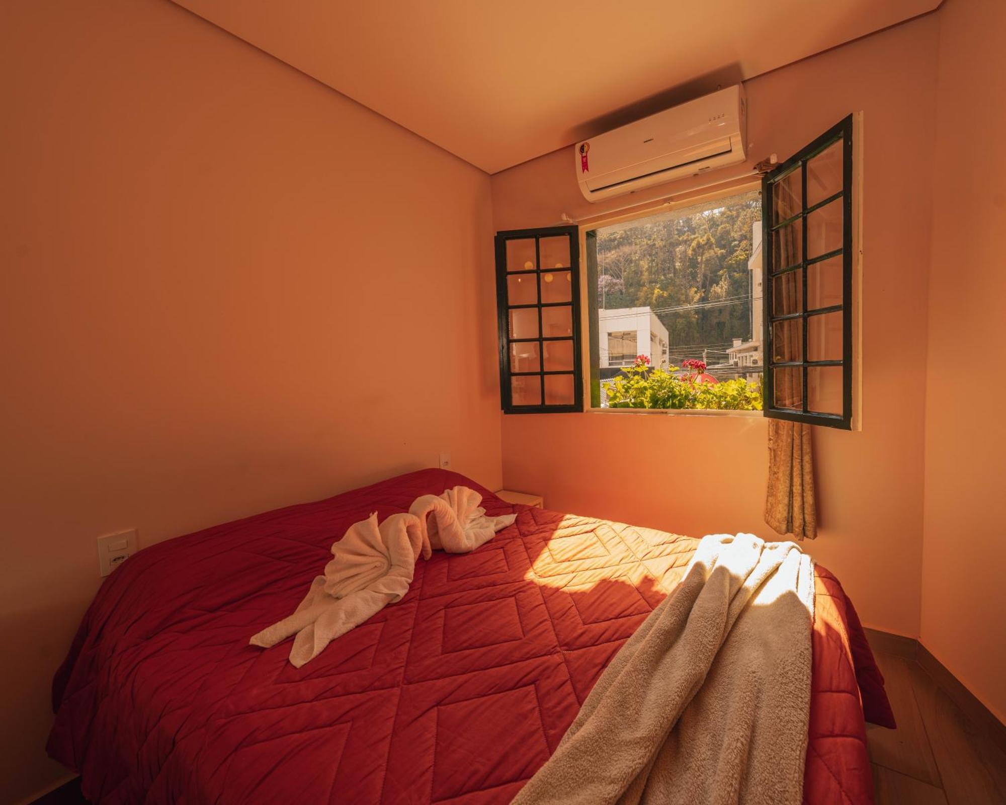 Villa Ida Acomodacoes, Suites Aconchegantes E Charmosas No Centro - Serra Negra (Sao Paulo) — Photos 3