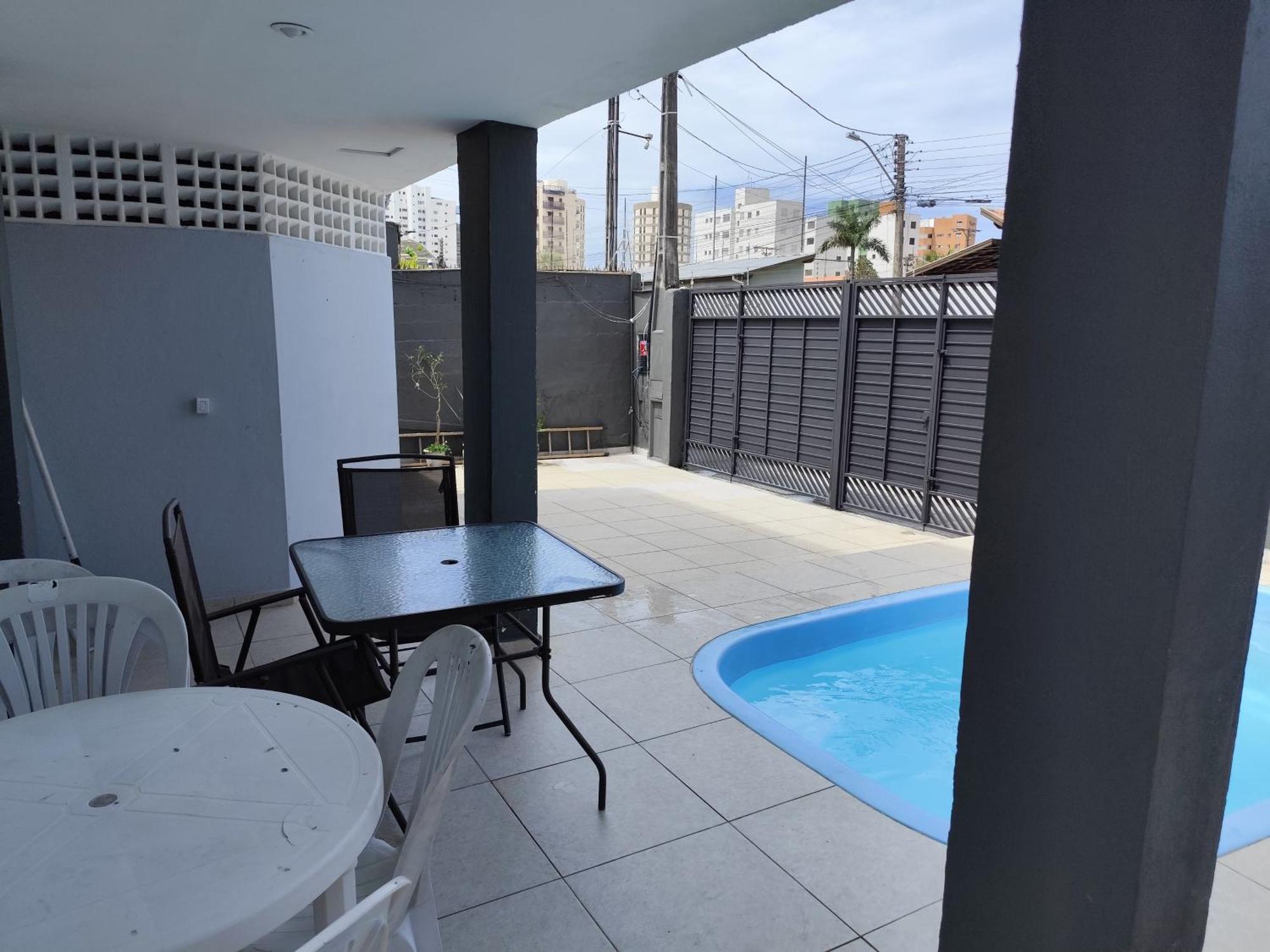 Sunny Apartamentos De 1 E 2 Dormitorios Na Martin De Sa Proximo A Praia — Photos 3