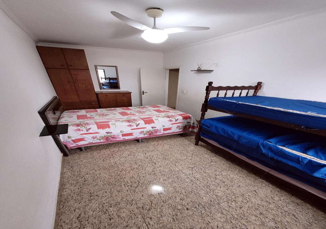 Dom Pedro 33, Guaruja