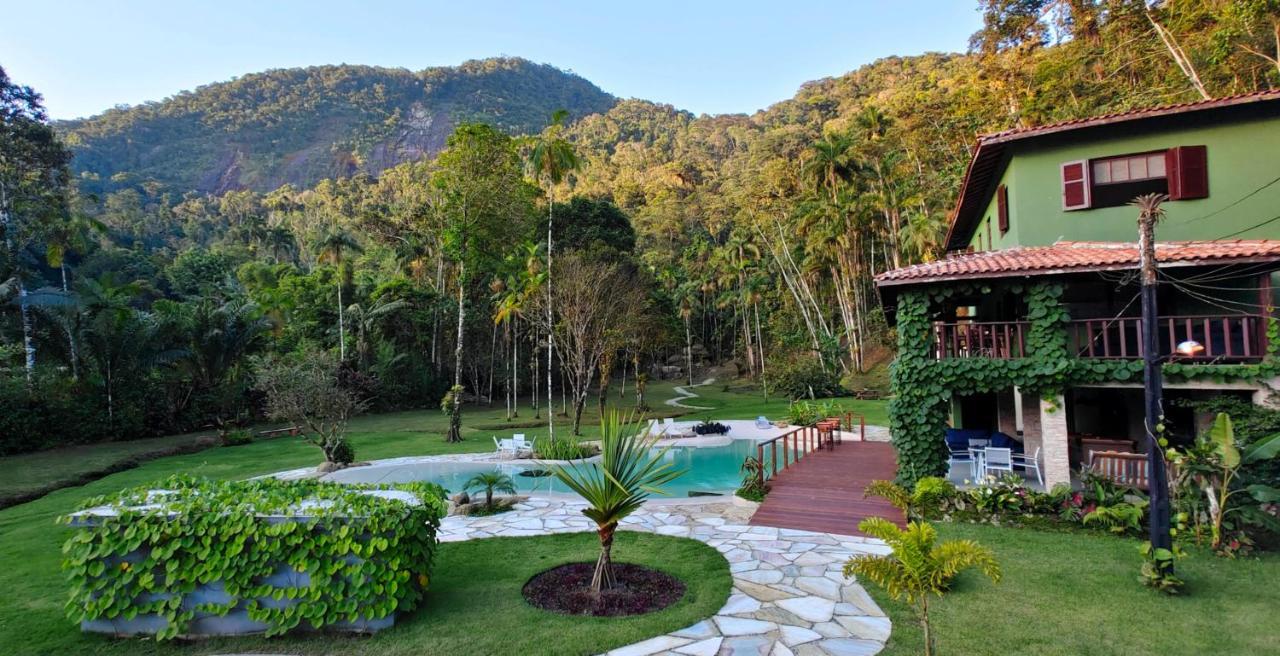 Villa Cambuca - Linda Casa Com Piscina E Lago Perto Das Mais Belas Praias Do Norte De Ubatuba — Fotos 3