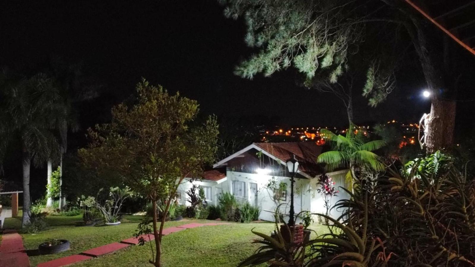 Chales Por Do Sol - Serra Negra (Sao Paulo) — Photos 3