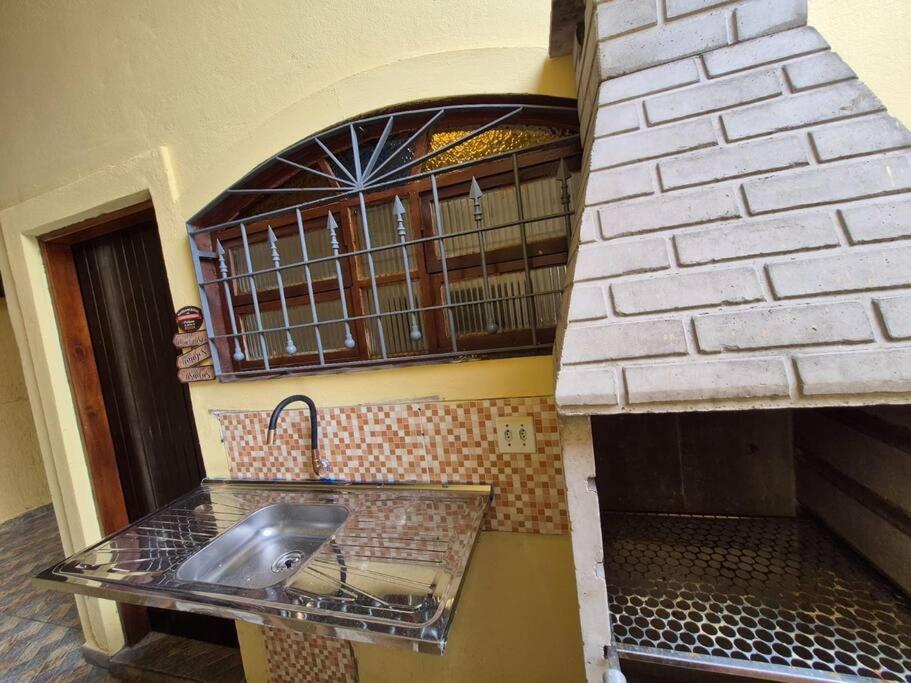 Casa A 2 Quadras Da Praia Com Churrasqueira - Praia Grande (Santos) — Photos 3