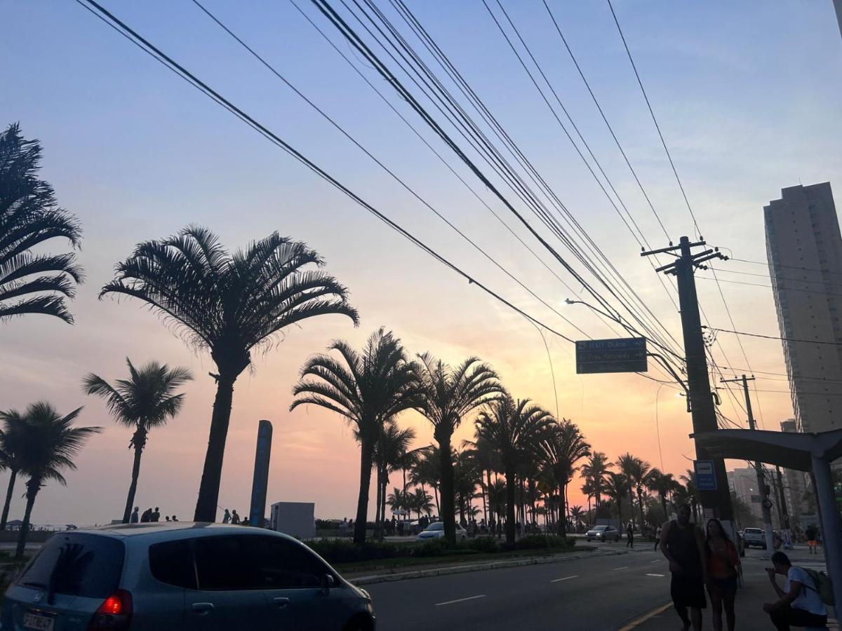 Apto 714 - Predio Em Frente Mar, Praia Grande
