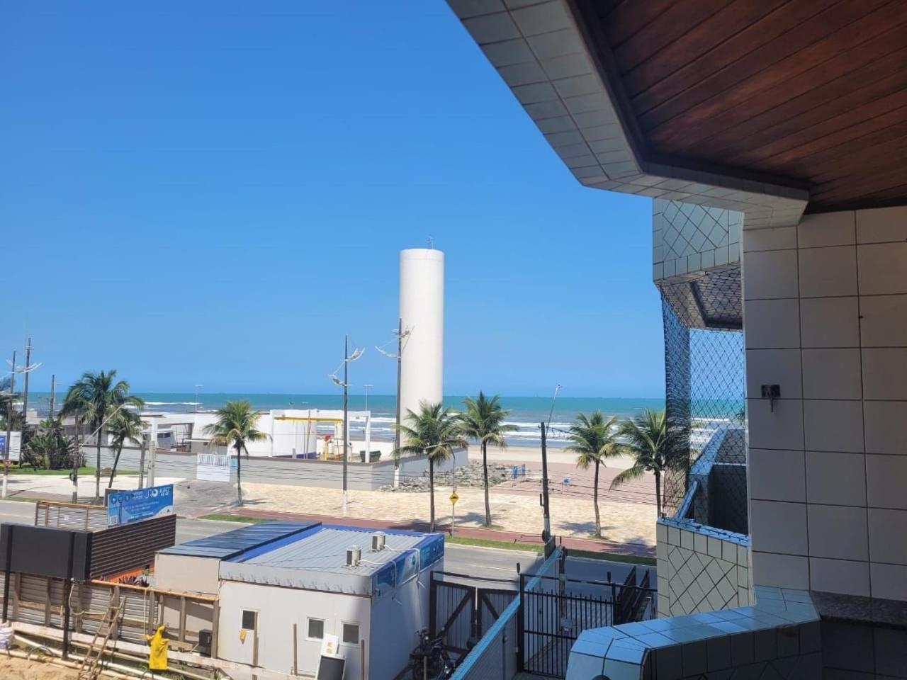 Beachfront Tupi: Ocean View with High-Speed Wi-Fi & Free Parking — Fotos 3