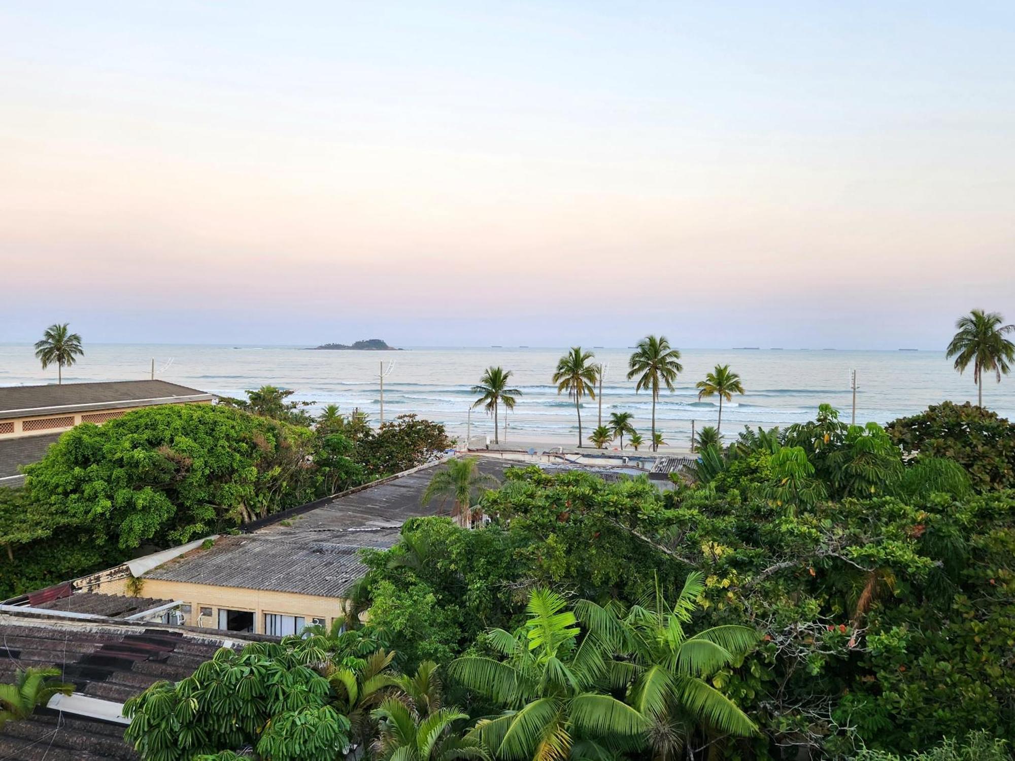 Flats Enseada Delphin, Guaruja