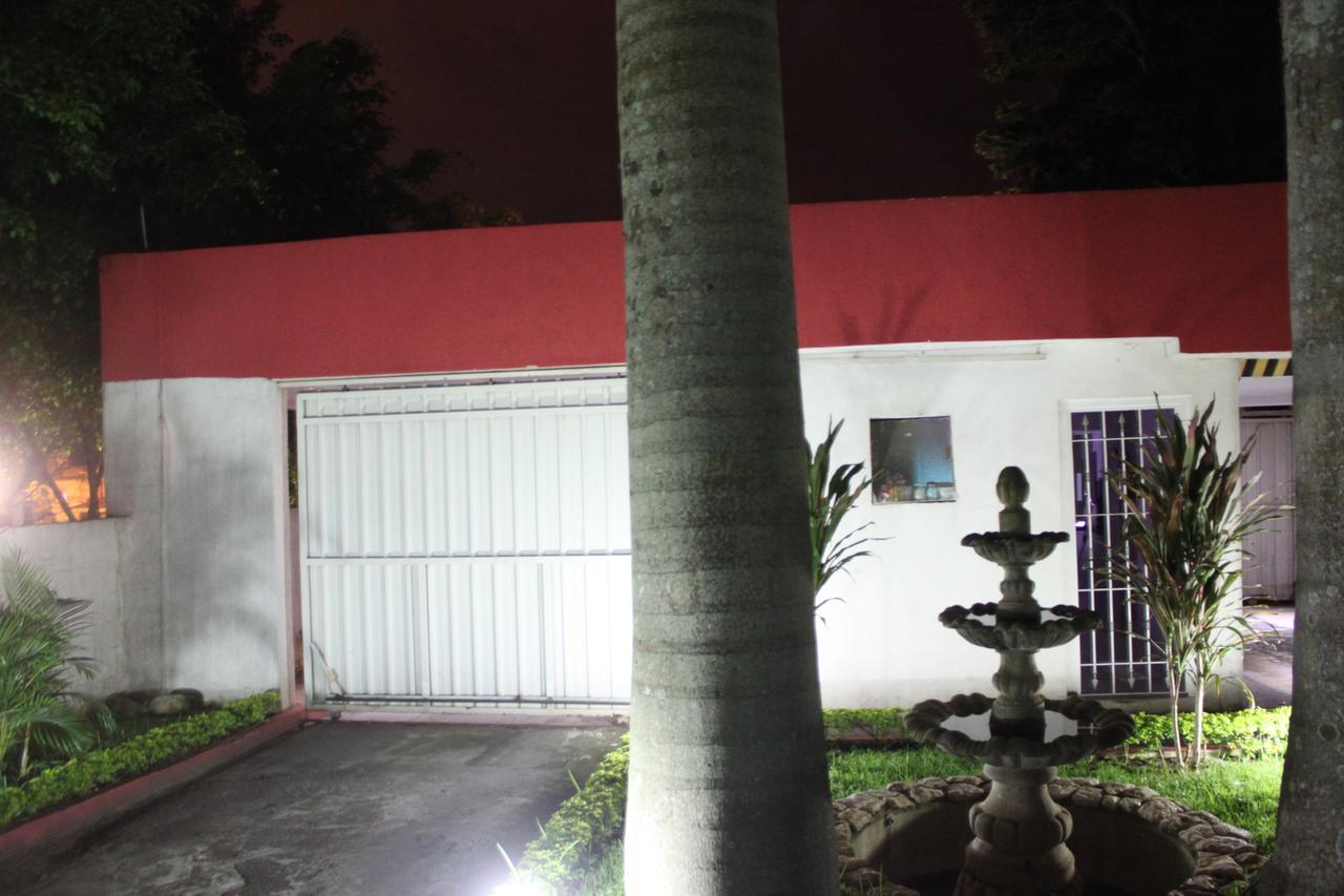 Motel Emocoes De Guarulhos — Photos 2