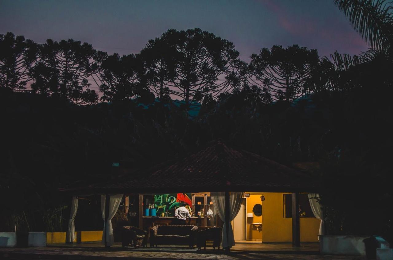 Pousada Serra Das Araucarias Petfriendly - Caofe Da Manha Pet - Sao Roque (Sao Paulo) — Photos 1