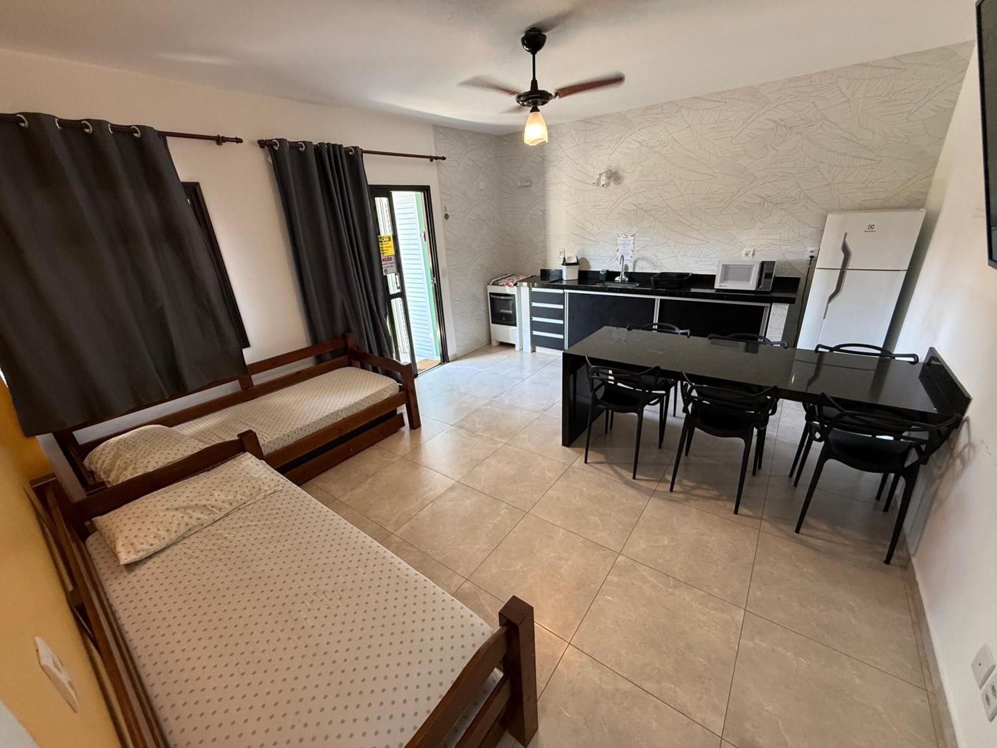 Apartamentos E Flats Da Taty Praia Das Toninhas - Ubatuba, Ubatuba