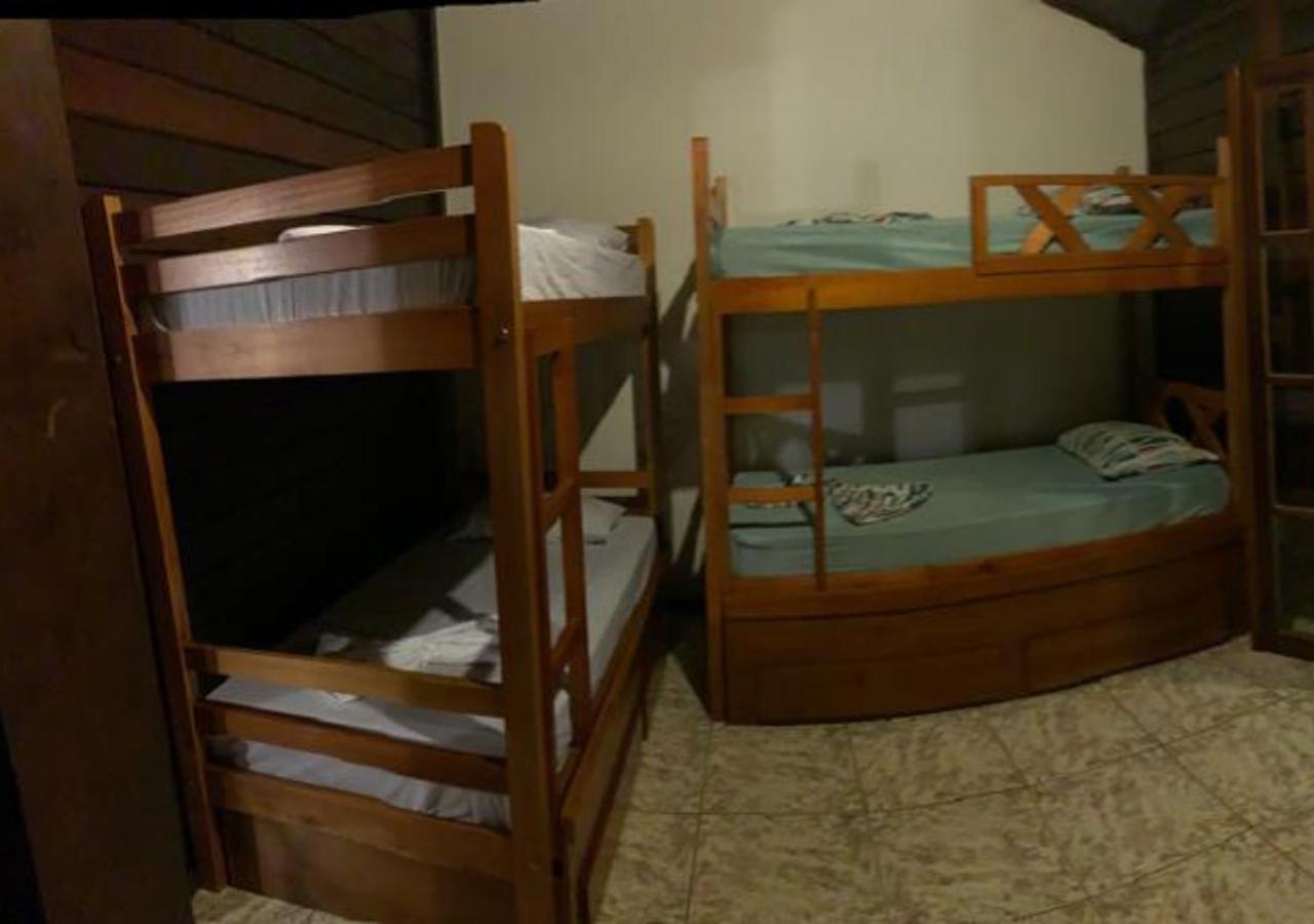 Hostel Caravelas Beach House Caraguatatuba — Photos 1