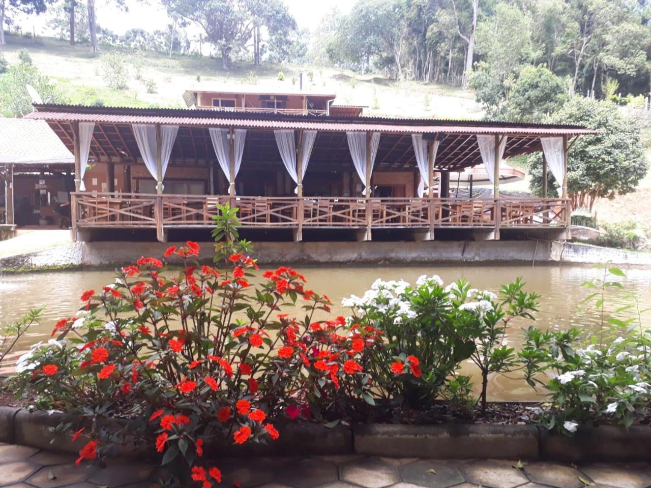 Espaco Recanto Do Pico Pousada E Restaurante — Fotos 2