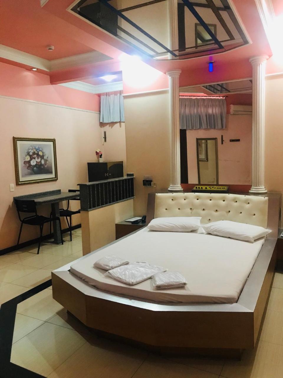 Euro Motel (Adults Only) — Photos 2