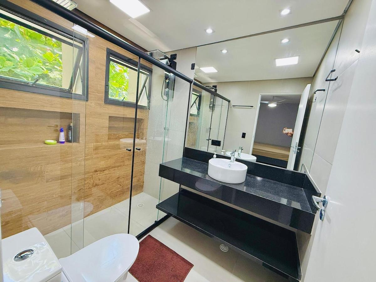 Casa Com 3 Quartos E Lazer De Clube No Condominio Terras De Sao Jose Guaruja Na Praia Da Enseada Para Alugar Por Temporada, Guaruja