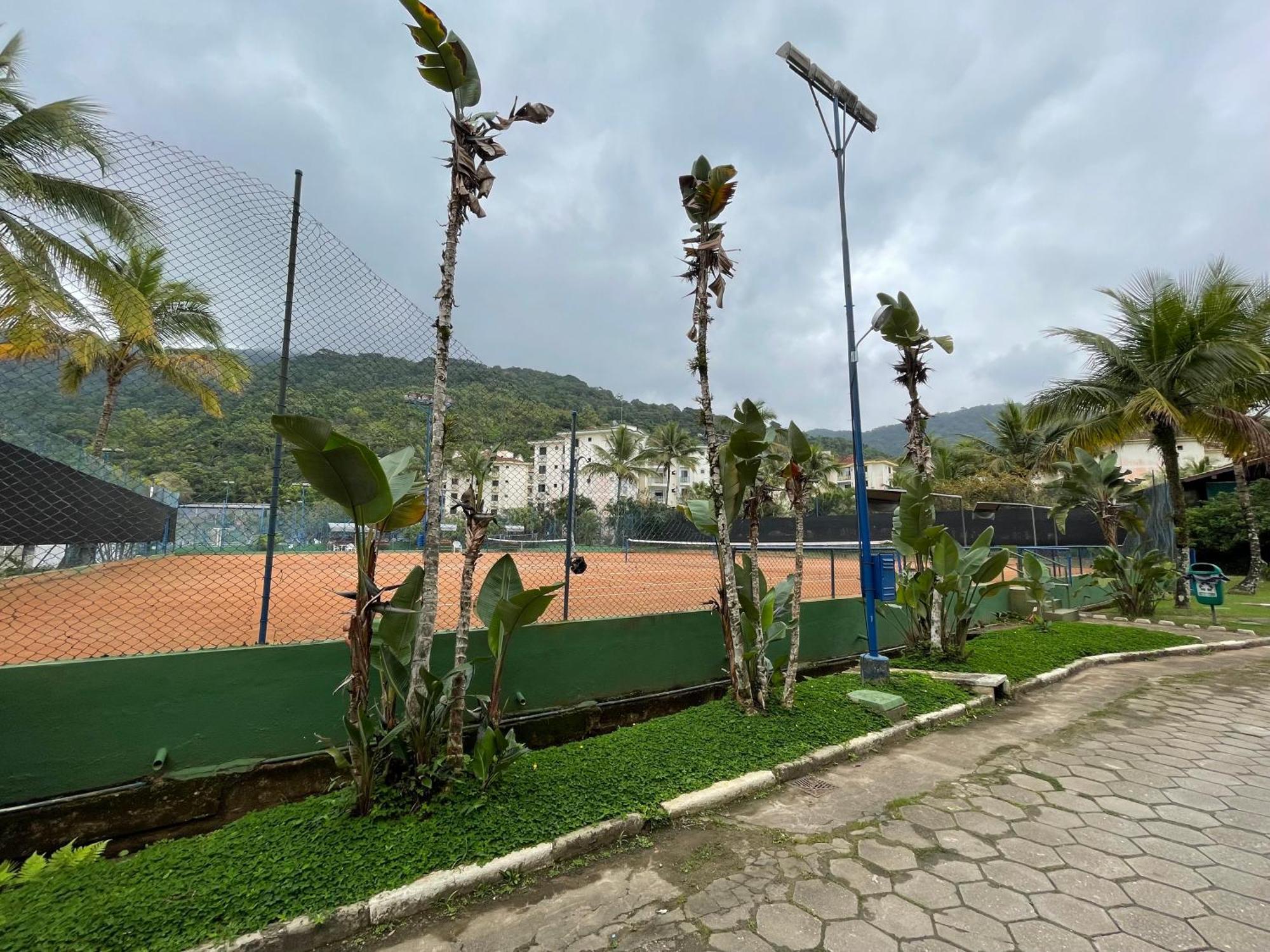 Condominio Wembley Tenis - Praia Das Toninhas, Ubatuba